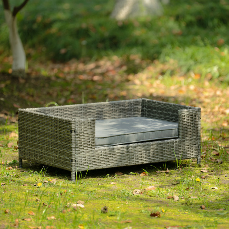 Dog 2024 garden furniture